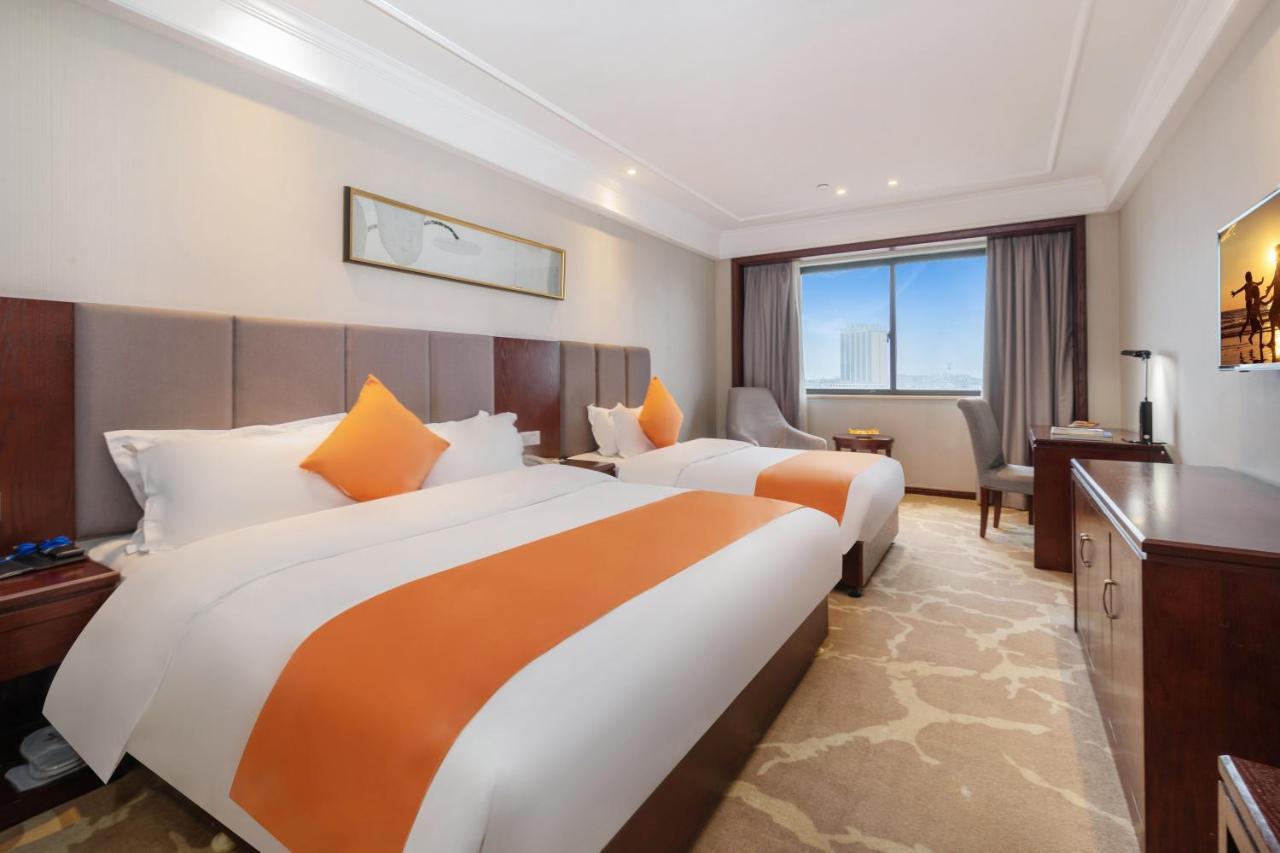 Huzhou Wealth Hotel Exterior foto