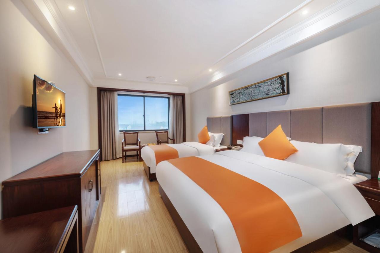 Huzhou Wealth Hotel Exterior foto