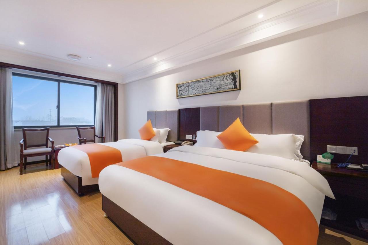 Huzhou Wealth Hotel Exterior foto