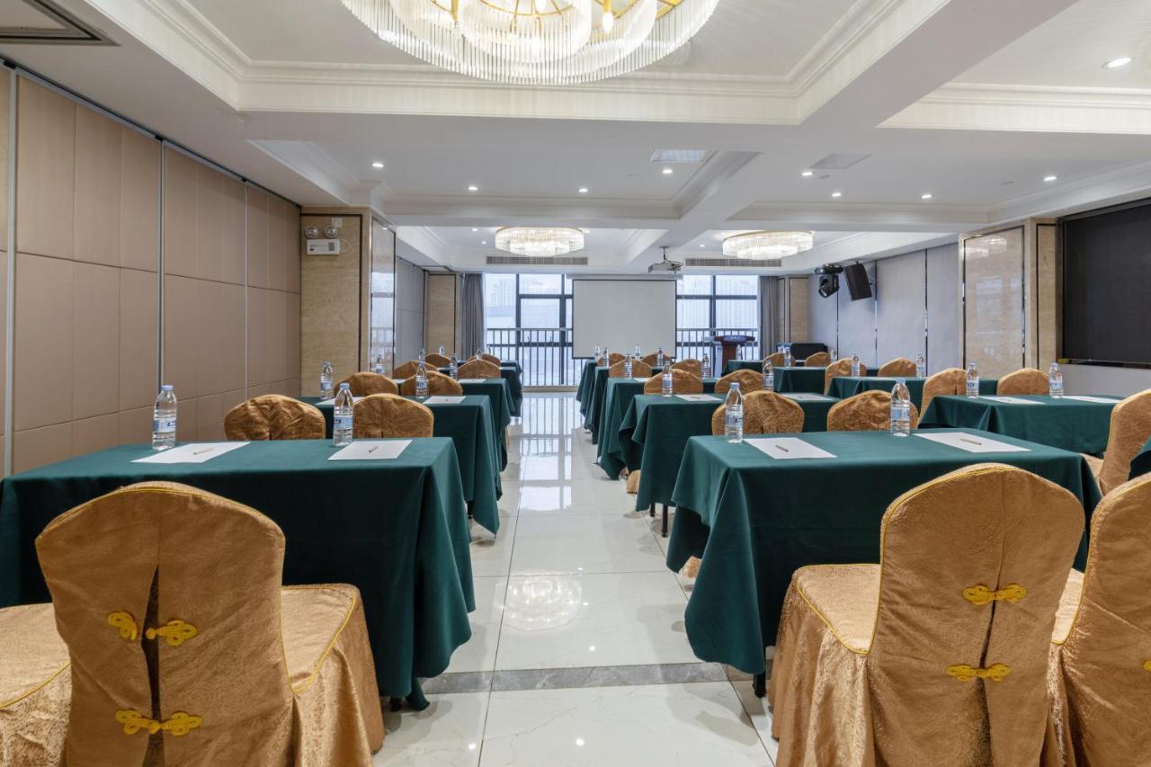 Huzhou Wealth Hotel Exterior foto