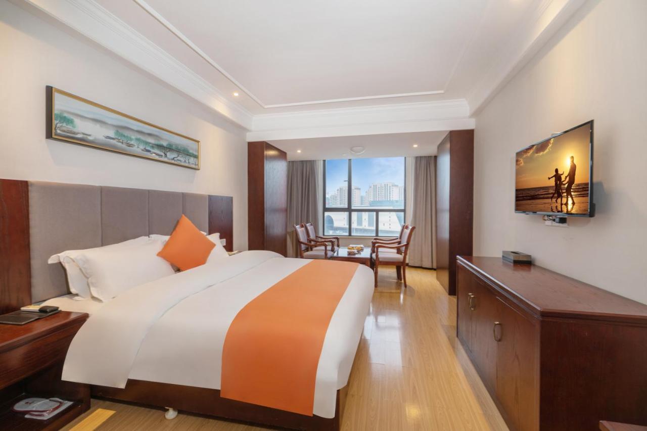Huzhou Wealth Hotel Exterior foto